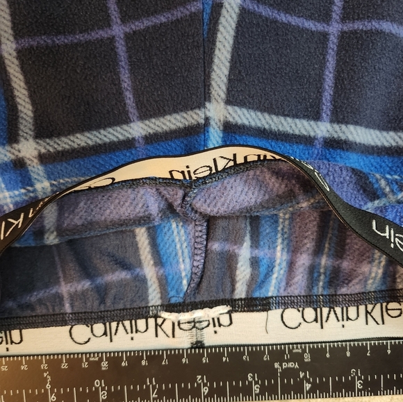 Calvin Klein Navy and Light Blue Plaid Lounge Pants 9/10 - Picture 3 of 4